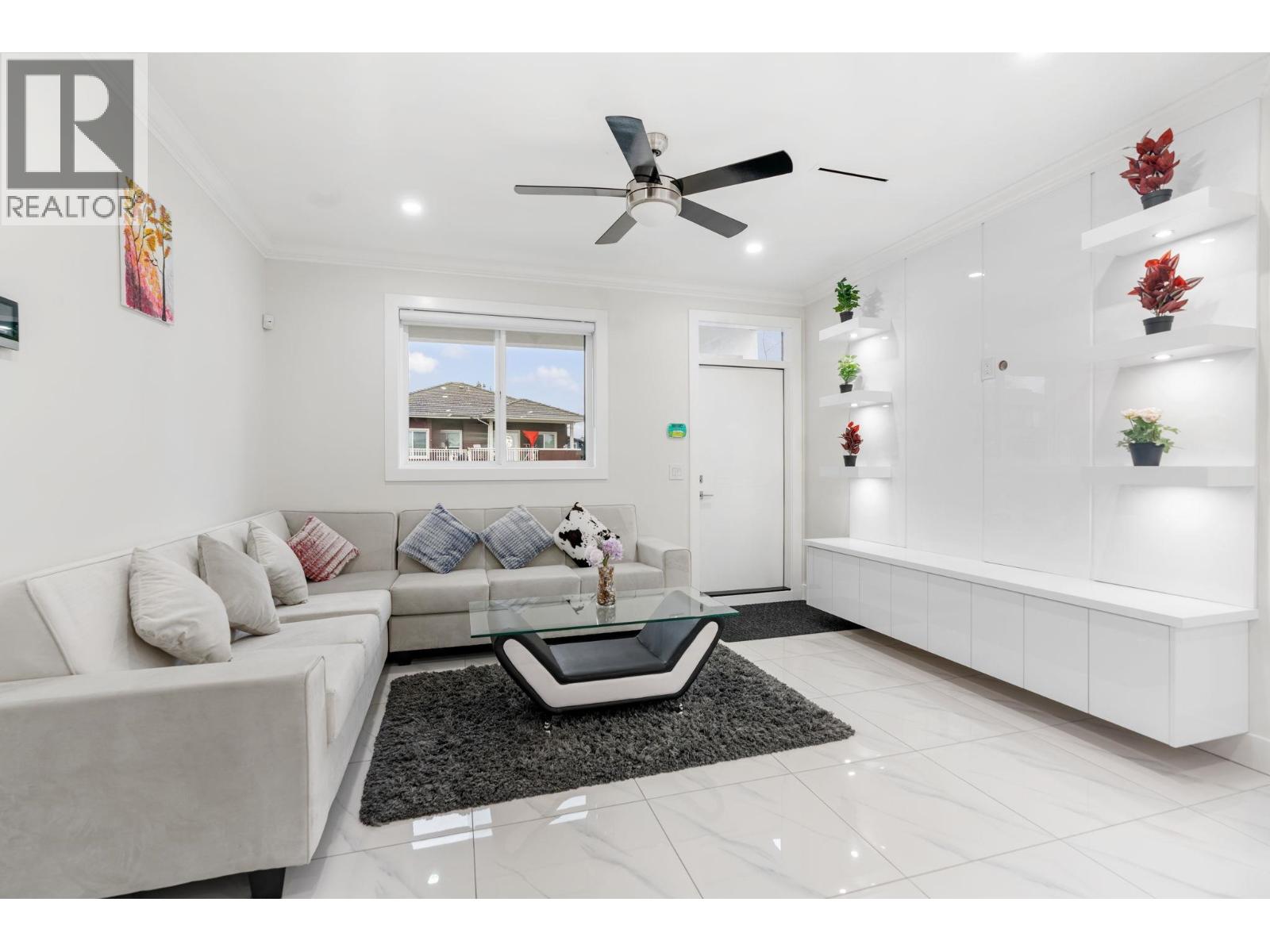 2 8464 15th Avenue, Burnaby, British Columbia  V3N 1Y2 - Photo 9 - R3103785