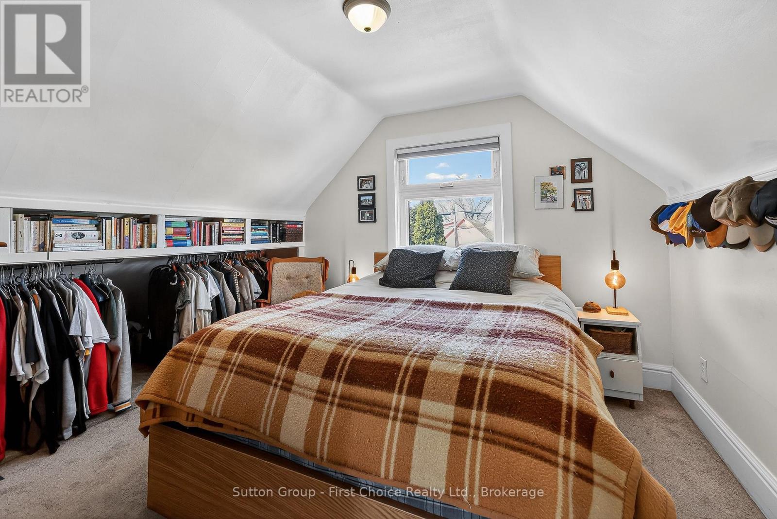 105 Barons Avenue N, Hamilton (Homeside), Ontario  L8H 5A5 - Photo 17 - X12929480