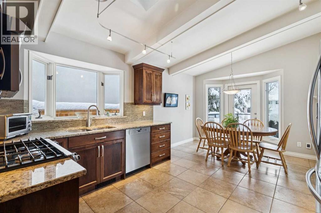 2423 34 Avenue Nw, Calgary, Alberta  T2L 0V3 - Photo 7 - A2296189