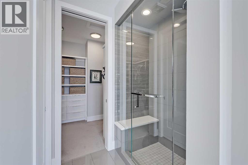 1705 46 Avenue SW, Calgary, Alberta  T2T 2R6 - Photo 18 - A2296408