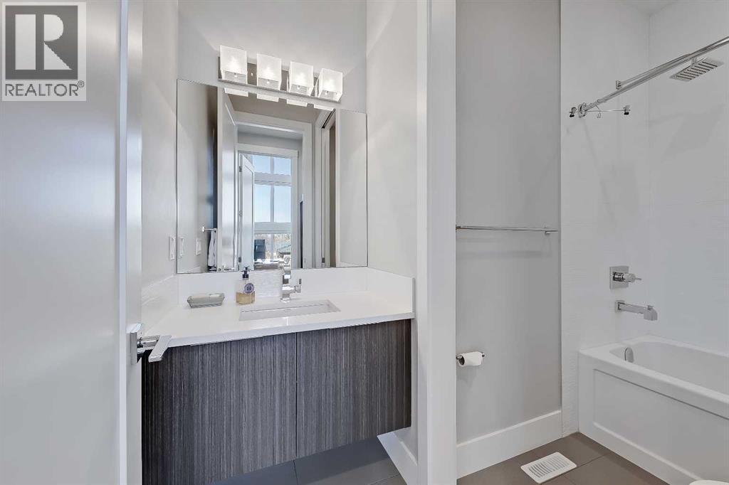 1705 46 Avenue SW, Calgary, Alberta  T2T 2R6 - Photo 21 - A2296408