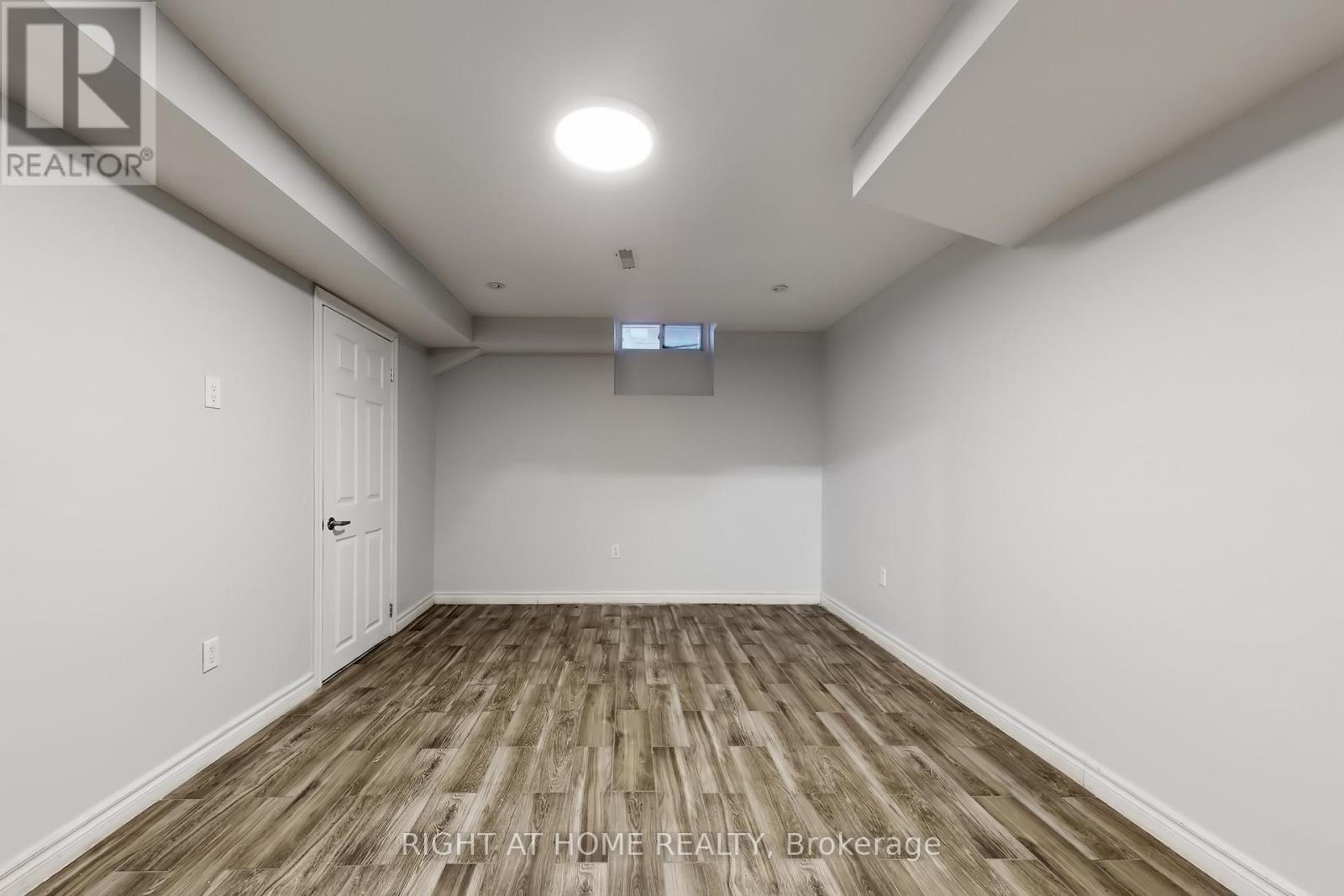 801 Edgehill Road N, Mississauga, Ontario  L5H 3Y2 - Photo 39 - W12854840