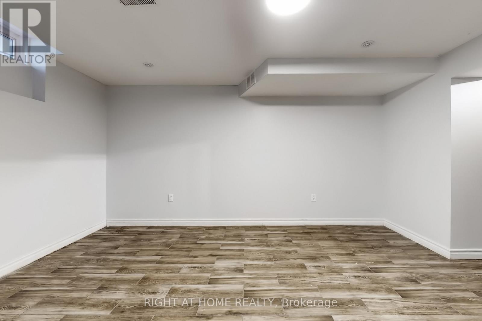 801 Edgehill Road N, Mississauga, Ontario  L5H 3Y2 - Photo 41 - W12854840