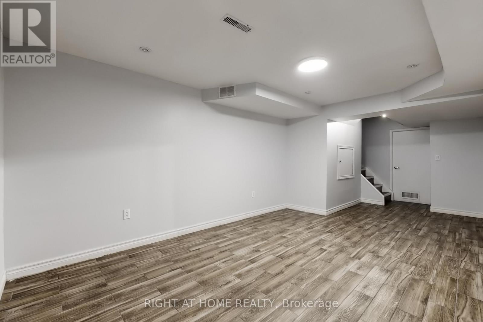 801 Edgehill Road N, Mississauga, Ontario  L5H 3Y2 - Photo 42 - W12854840