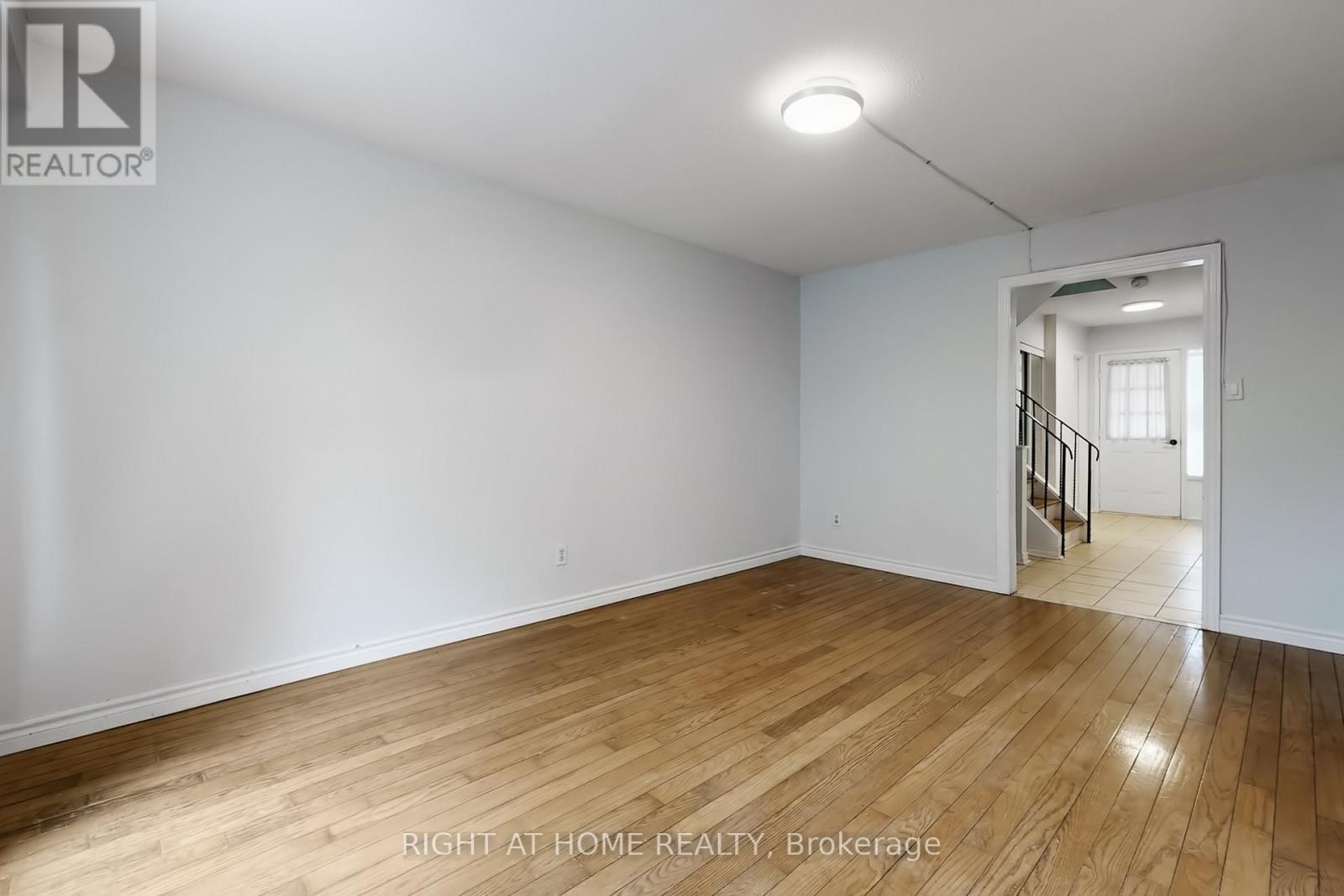 801 Edgehill Road N, Mississauga, Ontario  L5H 3Y2 - Photo 9 - W12854840