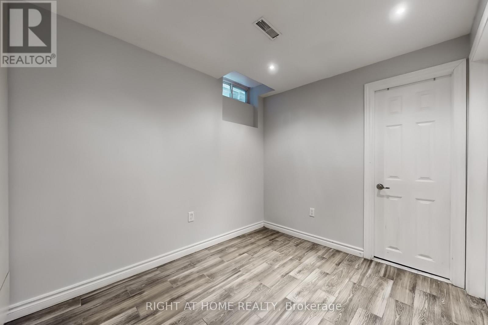 801 Edgehill Road N, Mississauga, Ontario  L5H 3Y2 - Photo 44 - W12854840