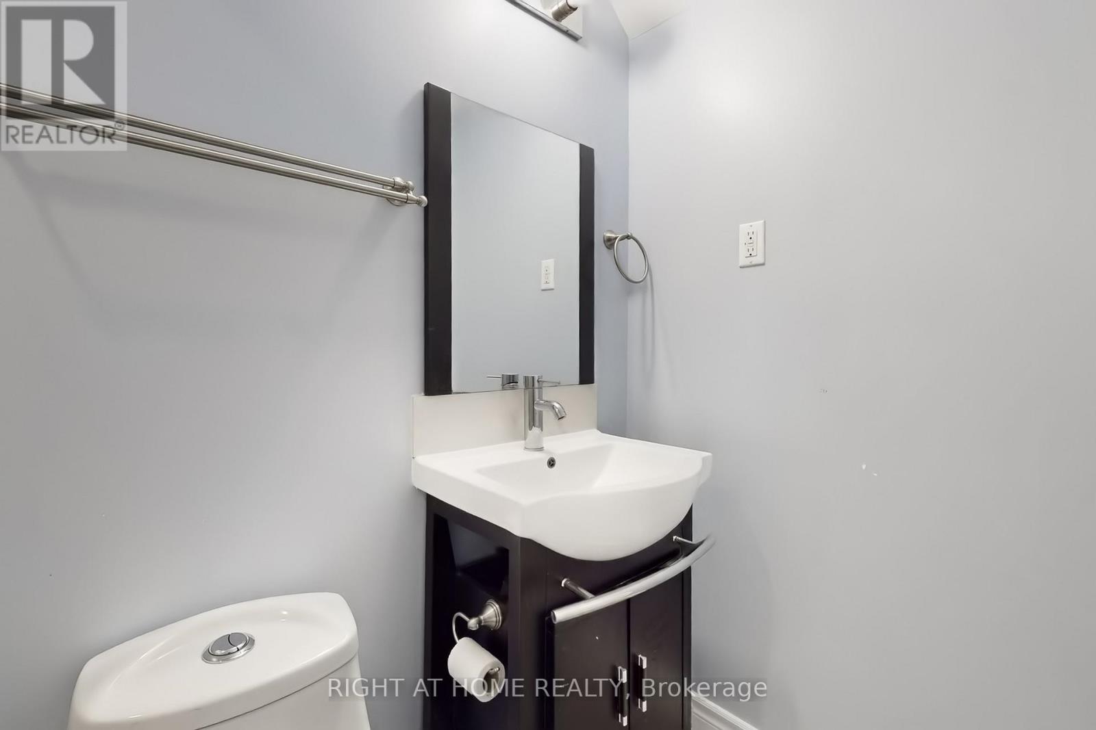 801 Edgehill Road N, Mississauga, Ontario  L5H 3Y2 - Photo 46 - W12854840