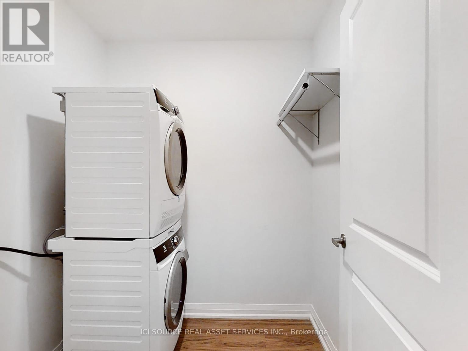 412 - 233 Dunlop Street W, Barrie, Ontario  L4N 1B5 - Photo 3 - S12929548