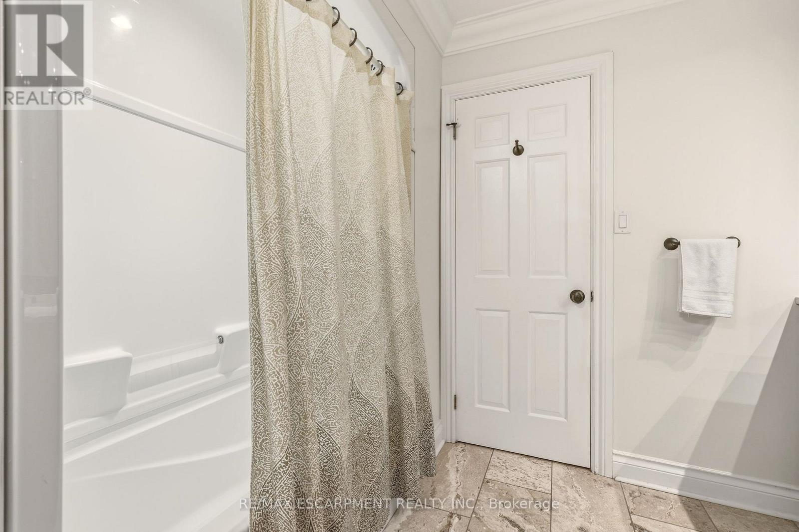 43 Maple Drive, Hamilton, Ontario  L8G 3C4 - Photo 33 - X12928790