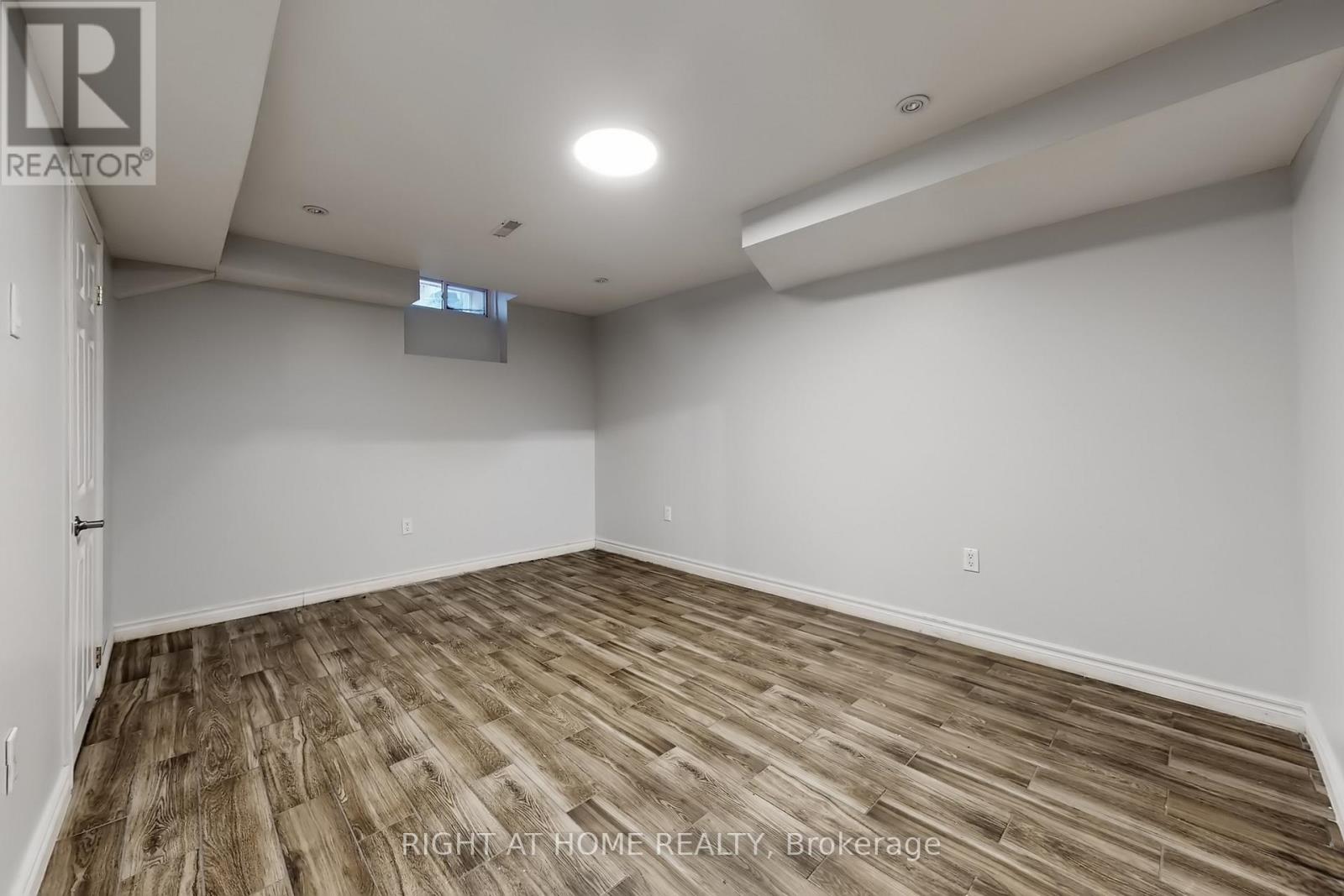 801 Edgehill Road N, Mississauga, Ontario  L5H 3Y2 - Photo 38 - W12854840