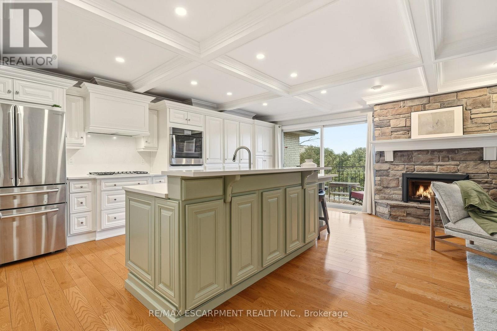 43 Maple Drive, Hamilton, Ontario  L8G 3C4 - Photo 10 - X12928790