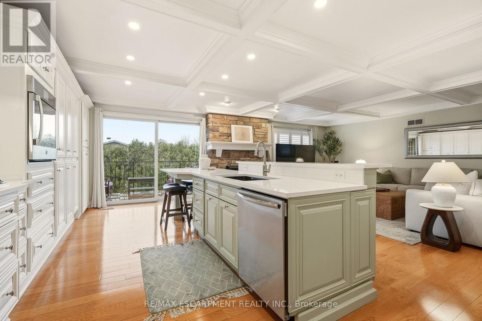 43 Maple Drive, Hamilton, Ontario  L8G 3C4 - Photo 8 - X12928790