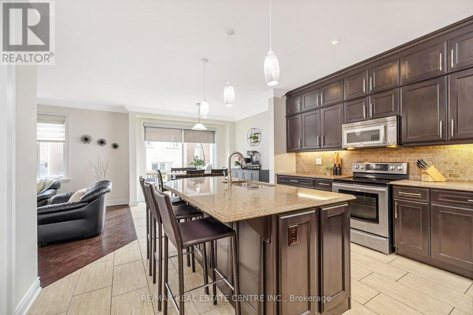 1399 Whitney Terrace, Milton, Ontario  L9E 0B7 - Photo 18 - W12929482