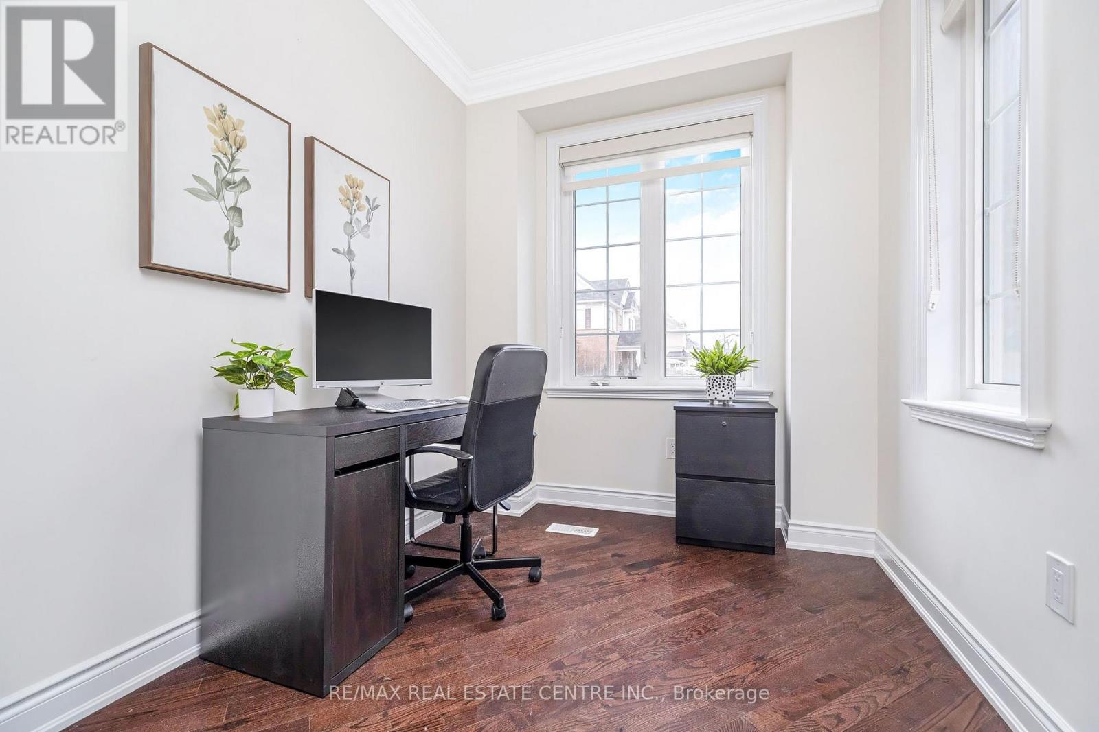 1399 Whitney Terrace, Milton, Ontario  L9E 0B7 - Photo 8 - W12929482