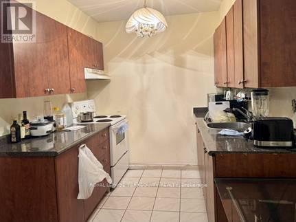 605 - 40 Panorama Court, Toronto, Ontario  M9V 4M1 - Photo 5 - W12929502