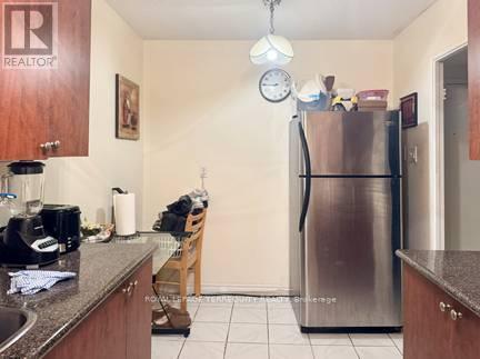 605 - 40 Panorama Court, Toronto, Ontario  M9V 4M1 - Photo 6 - W12929502