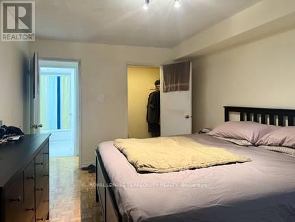 605 - 40 Panorama Court, Toronto, Ontario  M9V 4M1 - Photo 8 - W12929502