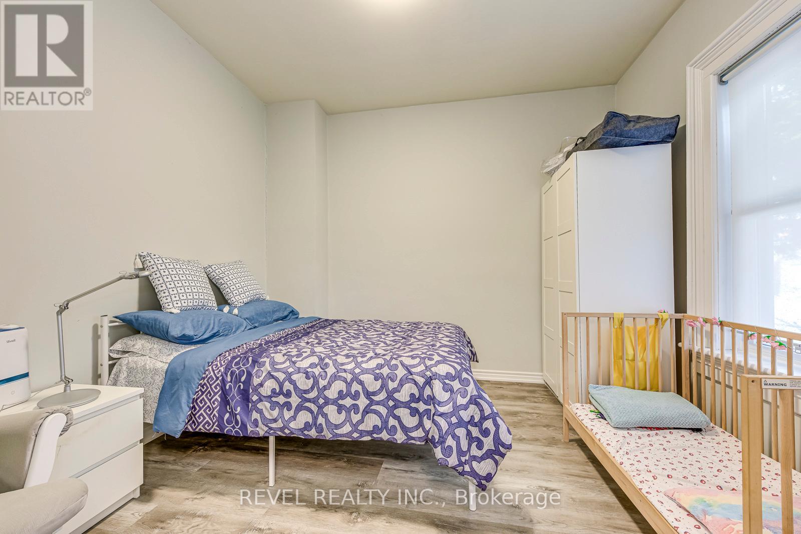 48 Young Street, Halton Hills, Ontario  L7J 2G7 - Photo 14 - W12929508