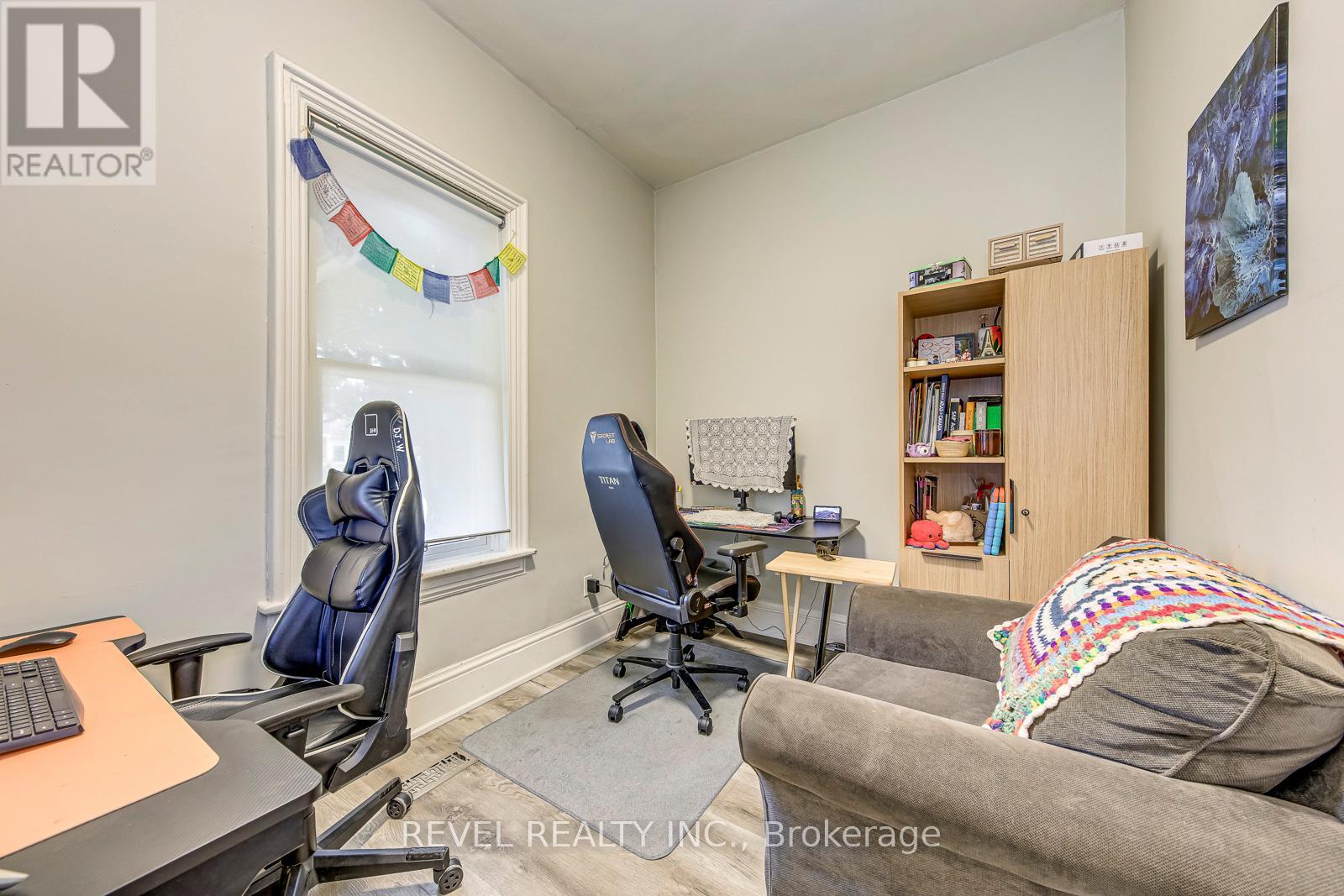 48 Young Street, Halton Hills, Ontario  L7J 2G7 - Photo 19 - W12929508