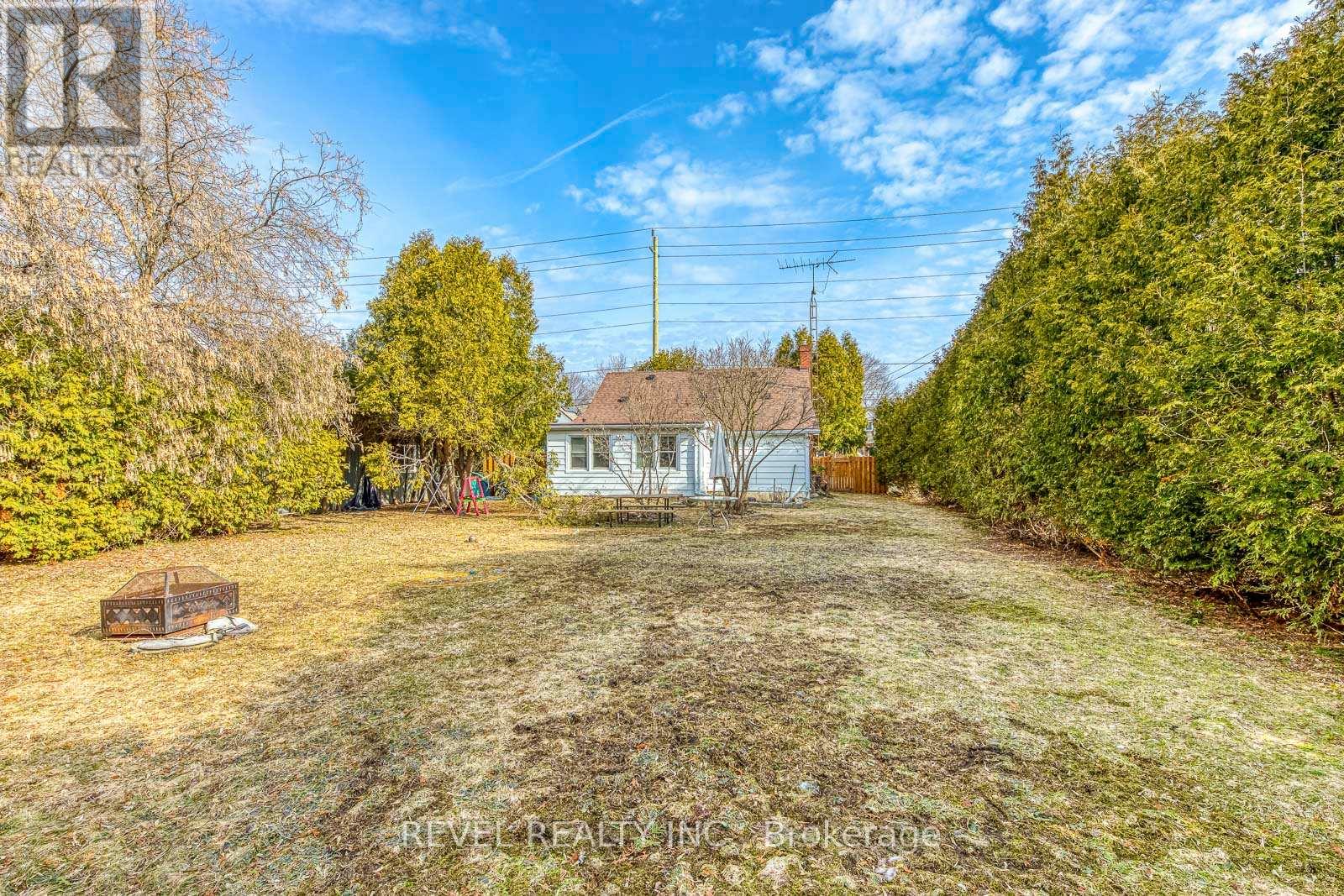 48 Young Street, Halton Hills, Ontario  L7J 2G7 - Photo 23 - W12929508