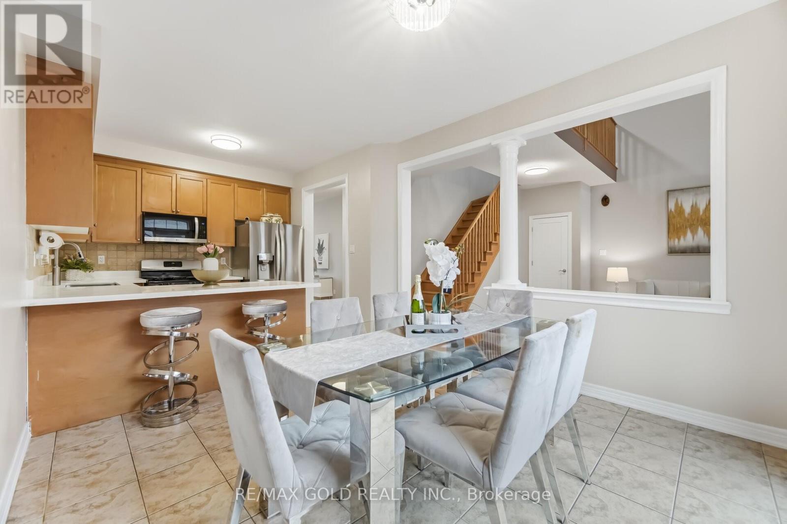 152 Father Tobin Road, Brampton, Ontario  L6R 0E3 - Photo 11 - W12929510