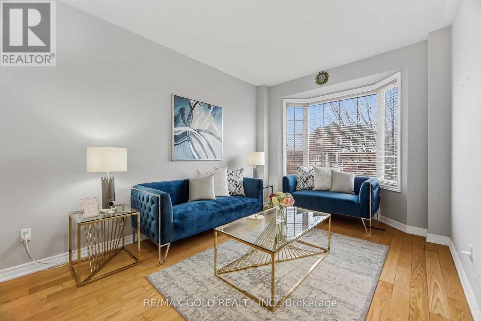 152 Father Tobin Road, Brampton, Ontario  L6R 0E3 - Photo 4 - W12929510