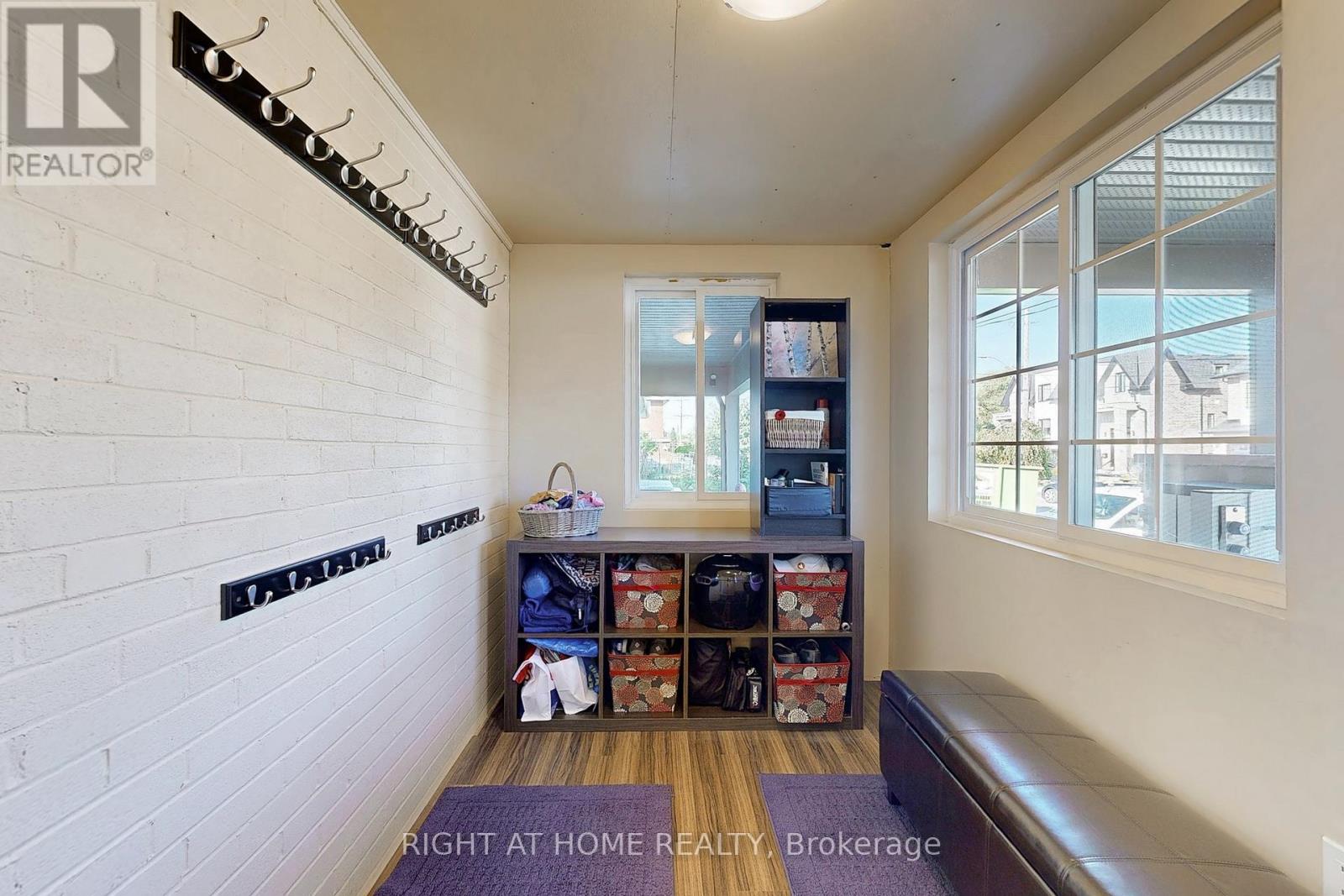 907 Fourth Street, Mississauga, Ontario  L5E 1J8 - Photo 25 - W12929516