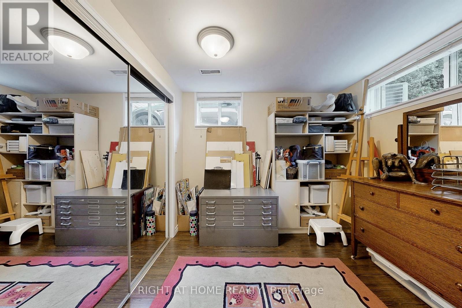 907 Fourth Street, Mississauga, Ontario  L5E 1J8 - Photo 32 - W12929516