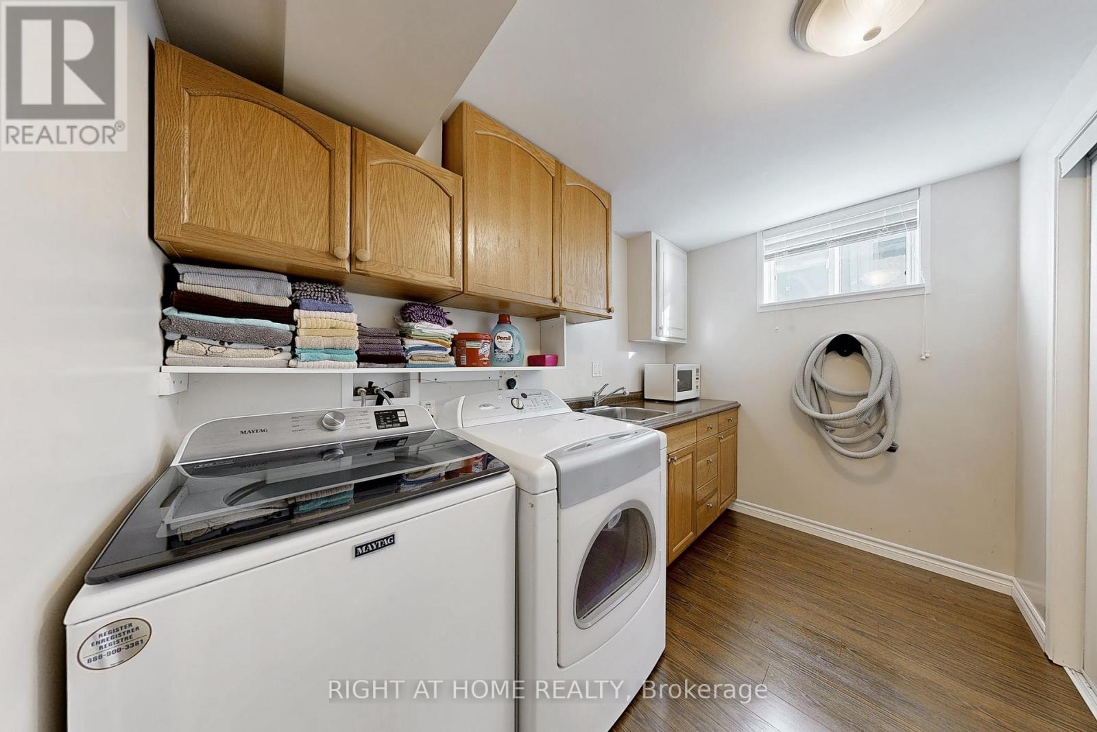 907 Fourth Street, Mississauga, Ontario  L5E 1J8 - Photo 34 - W12929516