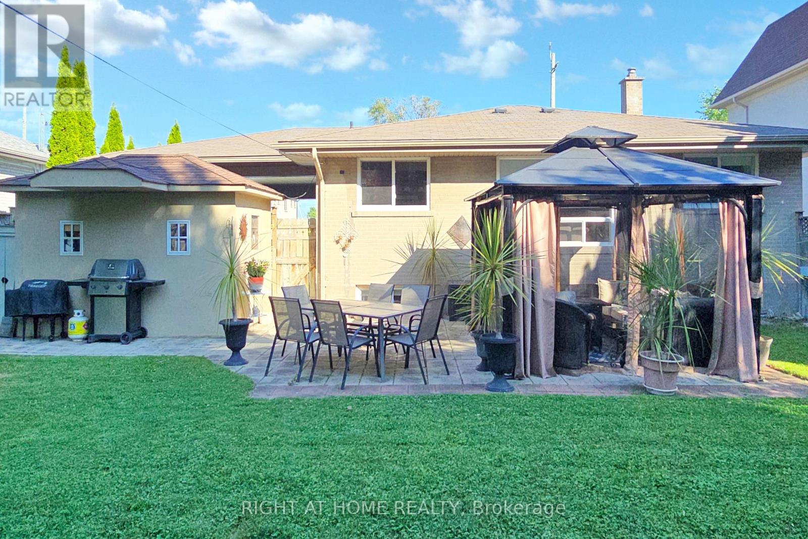 907 Fourth Street, Mississauga, Ontario  L5E 1J8 - Photo 36 - W12929516