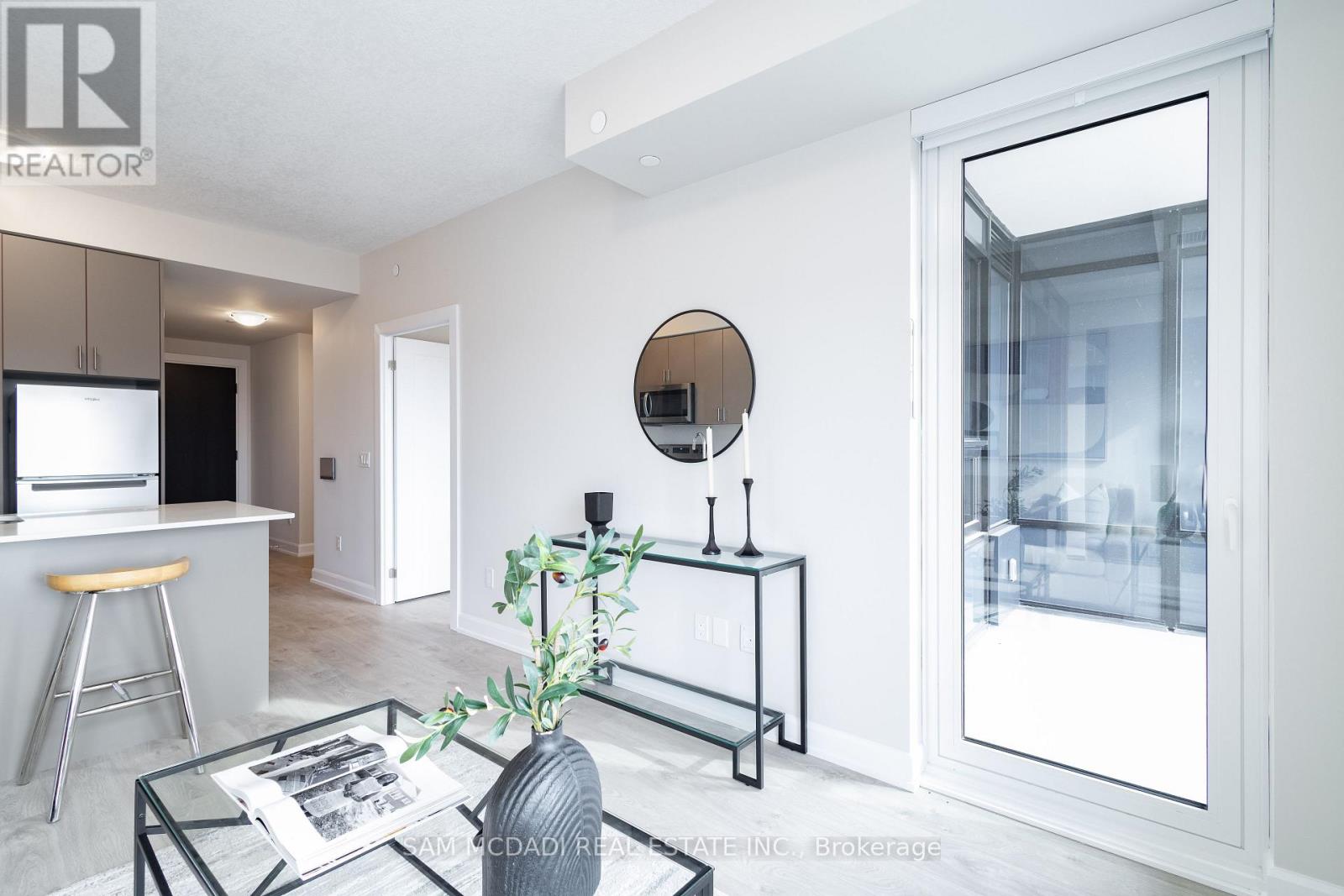 1503 - 3220 William Coltson Avenue, Oakville, Ontario  L6H 7X9 - Photo 11 - W12929588