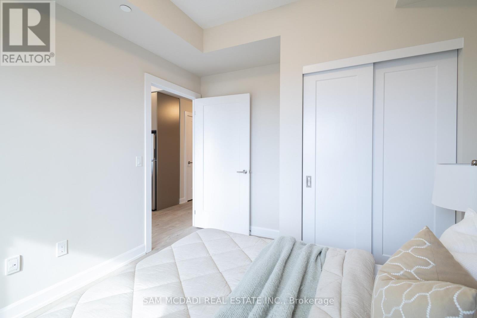 1503 - 3220 William Coltson Avenue, Oakville, Ontario  L6H 7X9 - Photo 13 - W12929588