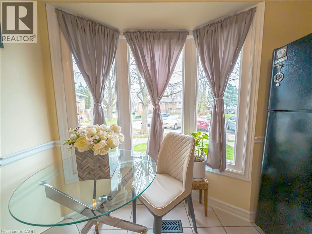 18 Barry Street Unit# 19, St. Catharines, Ontario  L2R 7J6 - Photo 22 - 40815693