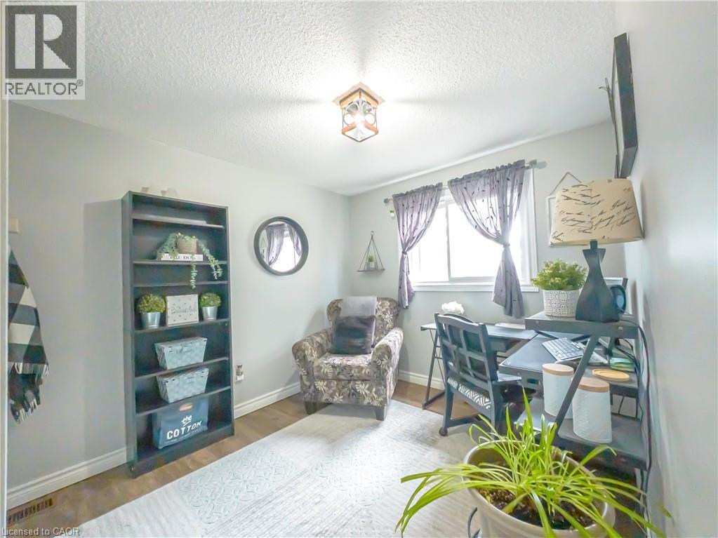 18 Barry Street Unit# 19, St. Catharines, Ontario  L2R 7J6 - Photo 32 - 40815693