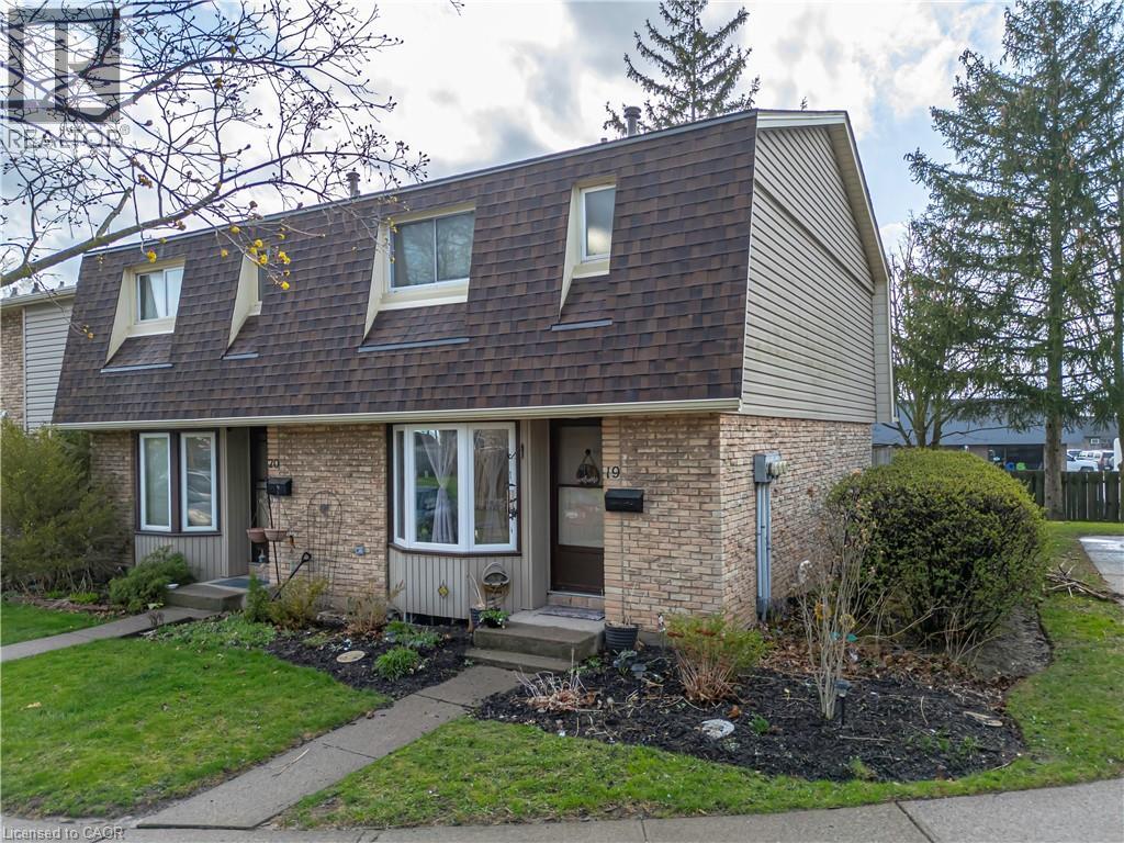 18 Barry Street Unit# 19, St. Catharines, Ontario  L2R 7J6 - Photo 4 - 40815693