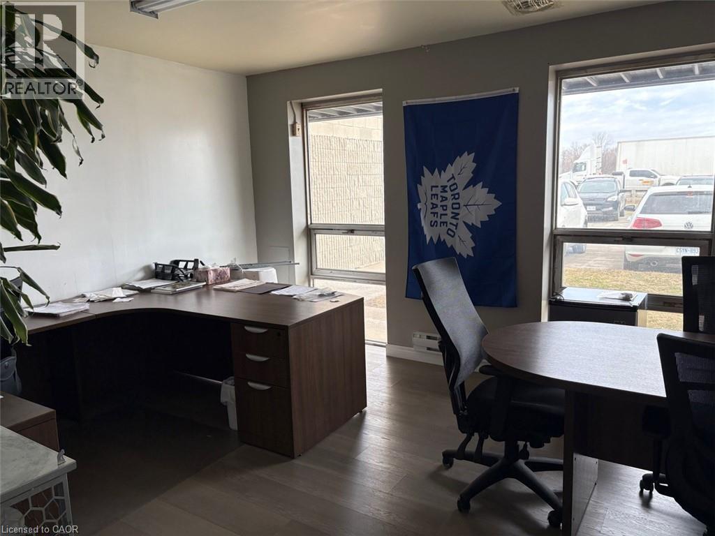 156 South Service Road, Hamilton, Ontario  L8E 3H6 - Photo 4 - 40813528