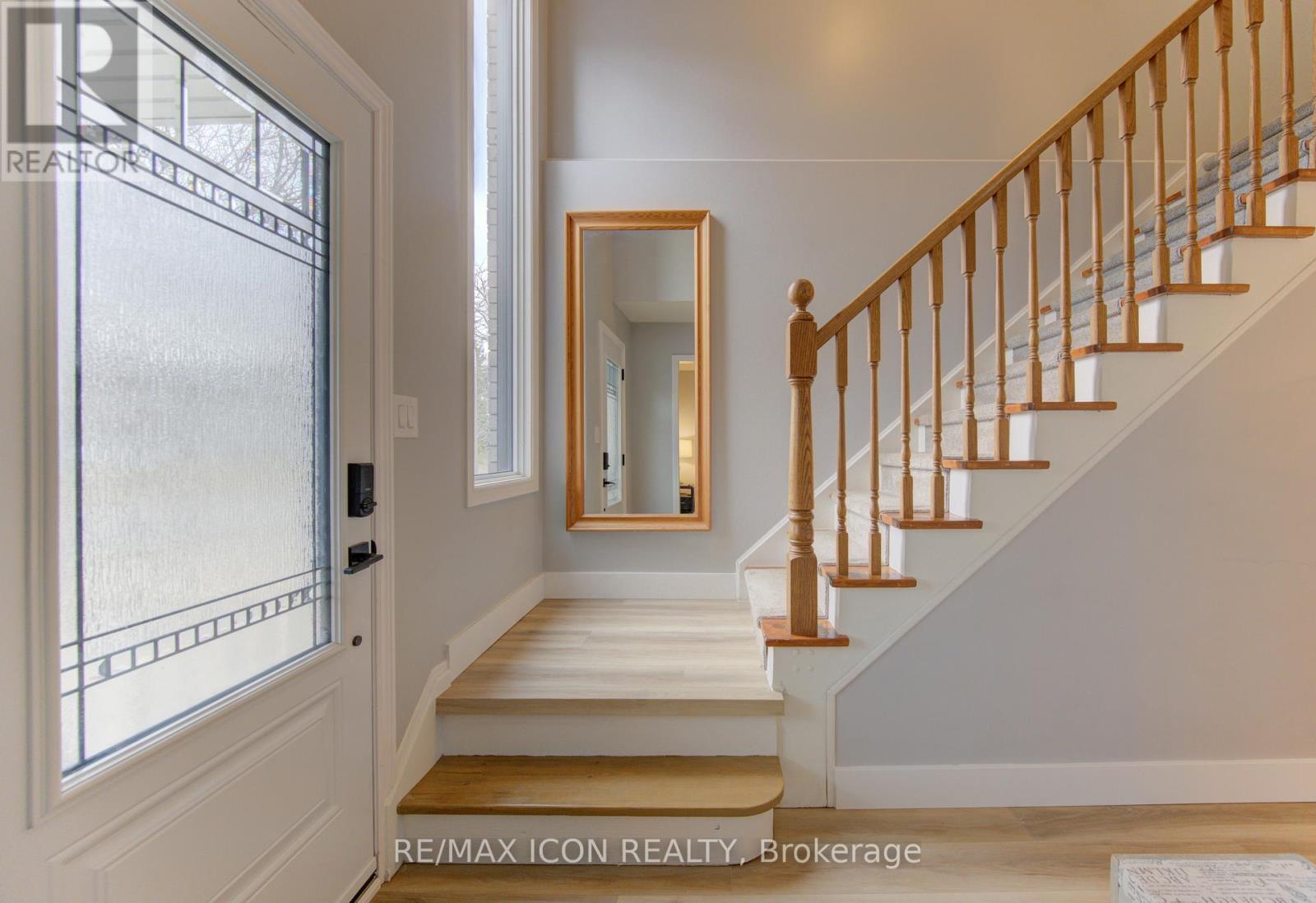 113 Anvil Street, Kitchener, Ontario  N2P 1Y1 - Photo 3 - X12929496