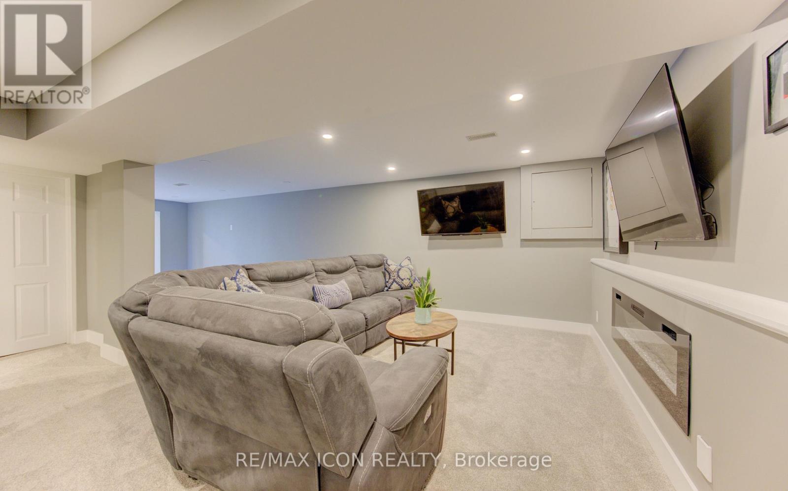 113 Anvil Street, Kitchener, Ontario  N2P 1Y1 - Photo 35 - X12929496