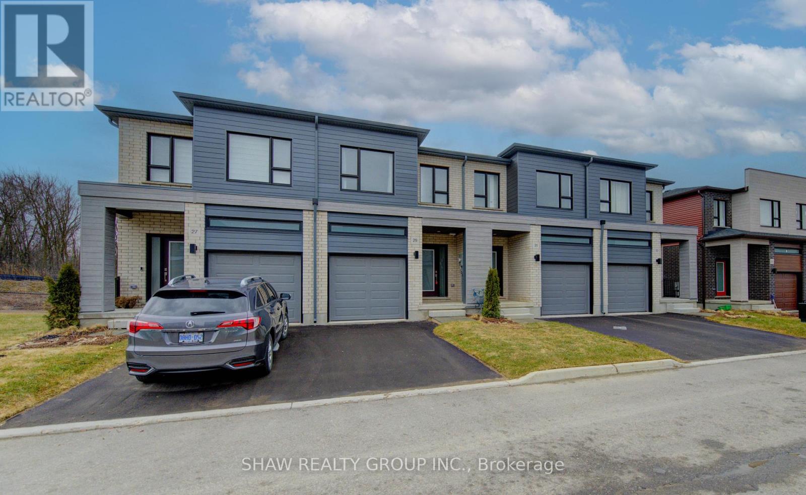 29 Oak Forest Common, Cambridge, Ontario  N1S 0G3 - Photo 2 - X12929506