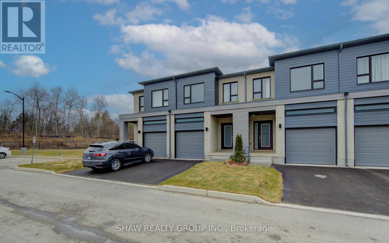29 Oak Forest Common, Cambridge, Ontario  N1S 0G3 - Photo 3 - X12929506