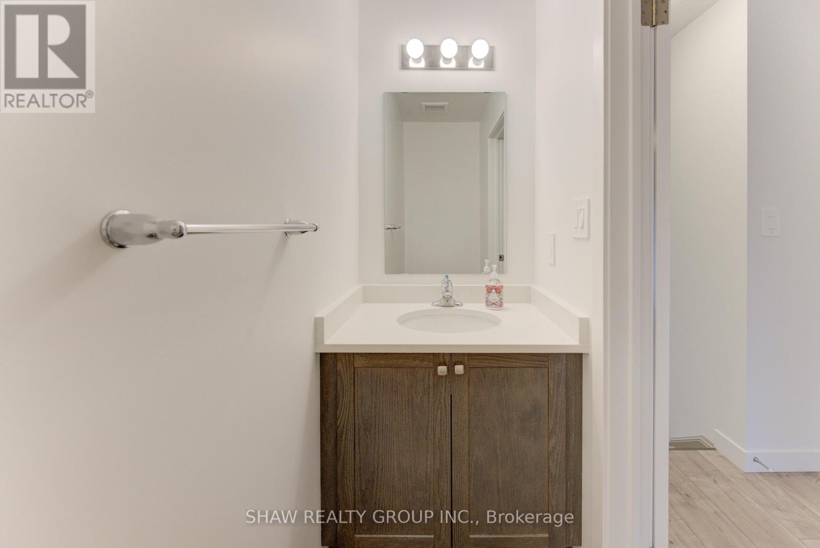 29 Oak Forest Common, Cambridge, Ontario  N1S 0G3 - Photo 7 - X12929506