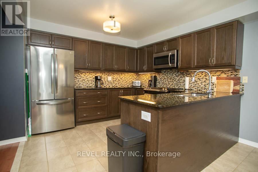 28 Barrett Avenue, Brantford, Ontario  N3S 0B5 - Photo 10 - X12929528