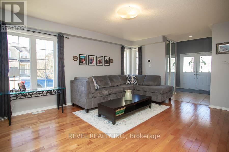 28 Barrett Avenue, Brantford, Ontario  N3S 0B5 - Photo 6 - X12929528