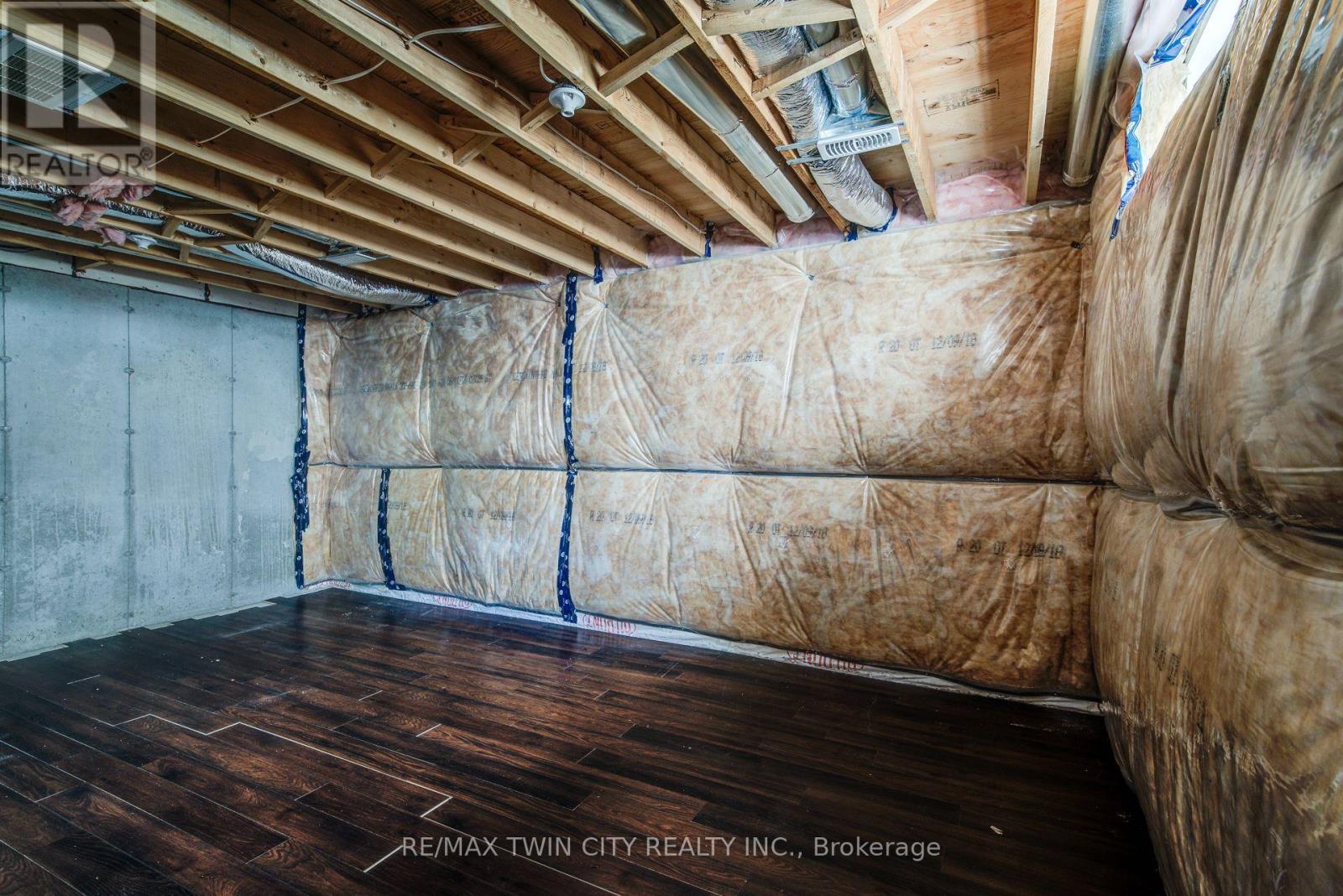 40 - 50 Pinnacle Drive, Kitchener, Ontario  N2P 1C5 - Photo 38 - X12929532