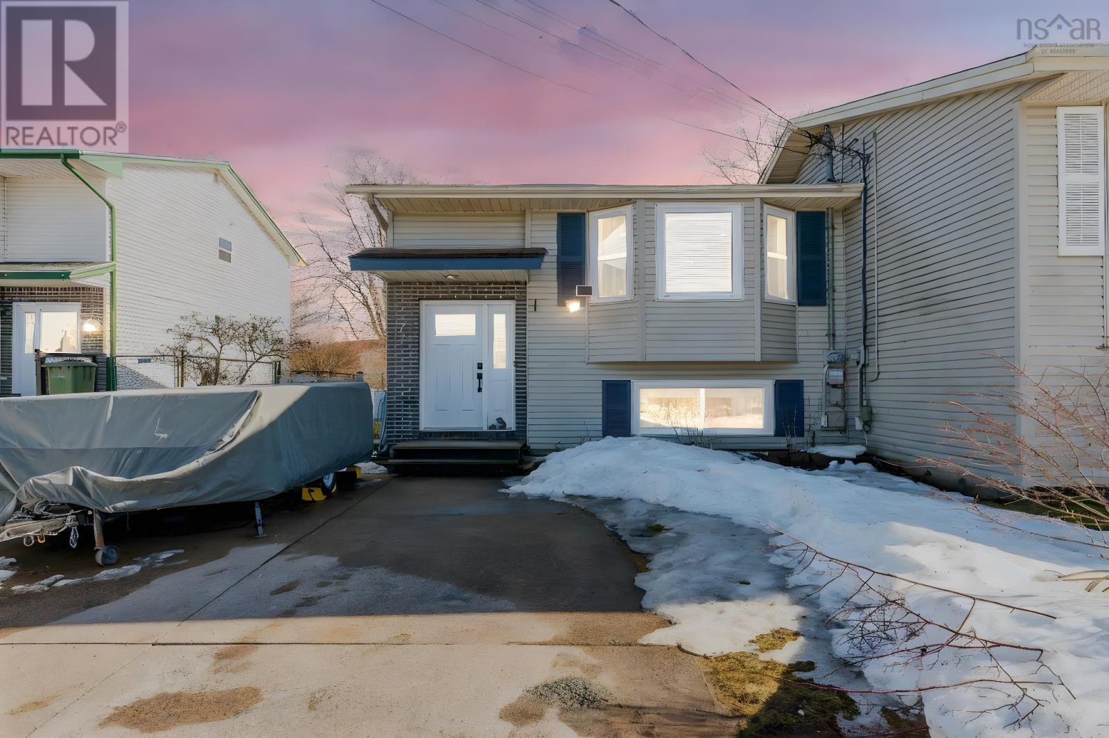 7 Mathers Court, Timberlea, Nova Scotia  B3T 1A4 - Photo 1 - 202604353