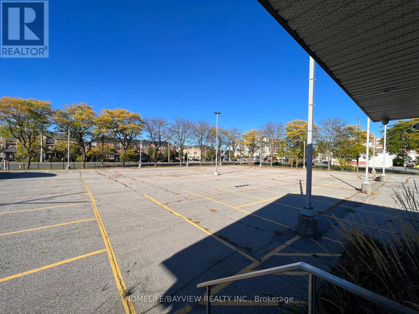 2851 Eglinton Avenue E, Toronto, Ontario M1J 2E2 - Photo 2 - E12480233