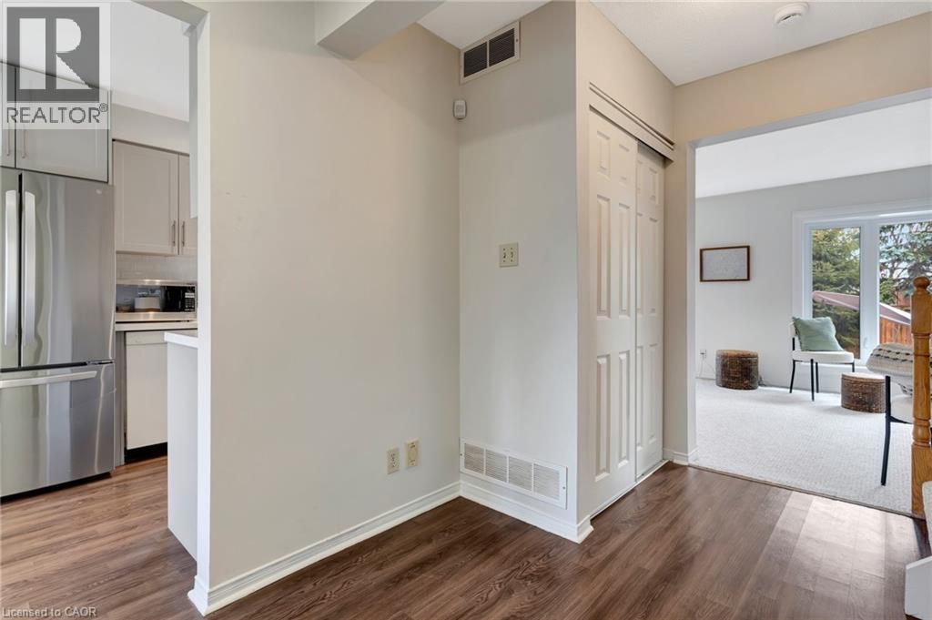 2427 Headon Forest Drive, Burlington, Ontario  L7M 3K7 - Photo 6 - 40799604