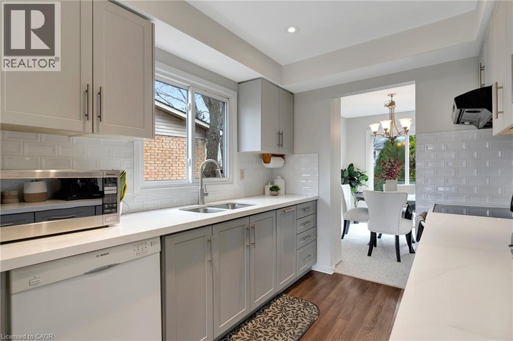 2427 Headon Forest Drive, Burlington, Ontario  L7M 3K7 - Photo 11 - 40799604