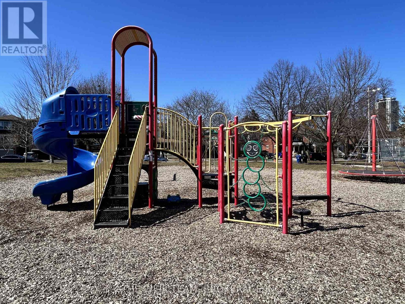 10 Eldon Avenue, Toronto, Ontario  M4C 5G1 - Photo 34 - E12926932