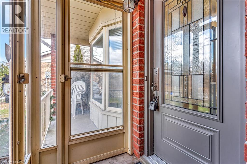 2427 Headon Forest Drive, Burlington, Ontario  L7M 3K7 - Photo 3 - 40799604